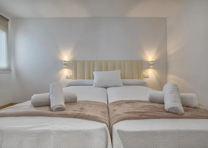 Vizconde De Miranda & Parking Incluido & Casco Historico Апартаменты *